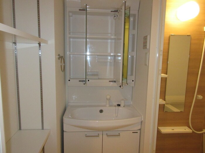 物件内観写真10　(洗面)