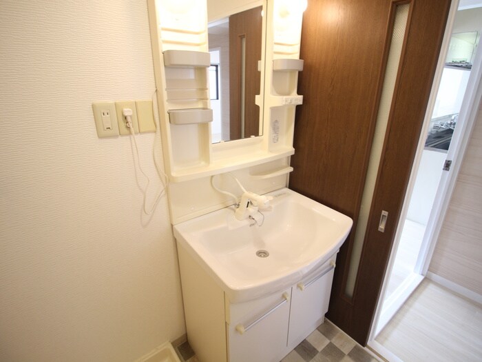 物件内観写真12　(洗面)