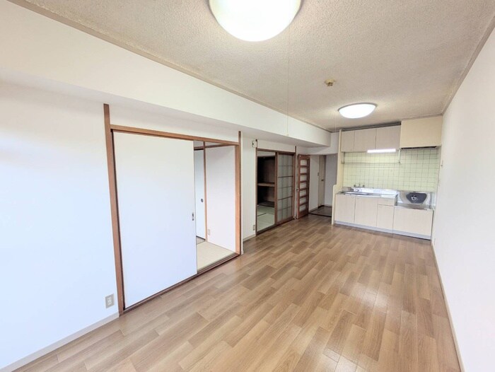 物件内観写真8　(居室)