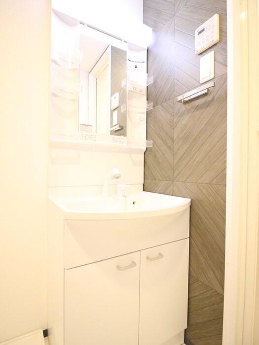 物件内観写真11　(洗面)