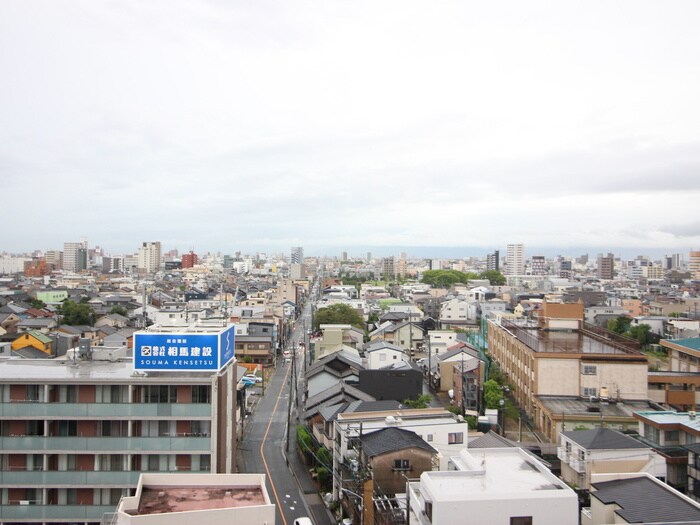 物件内観写真22　(室内からの展望)