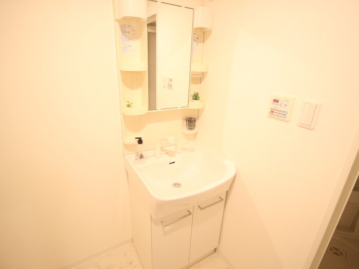 物件内観写真11　(洗面)