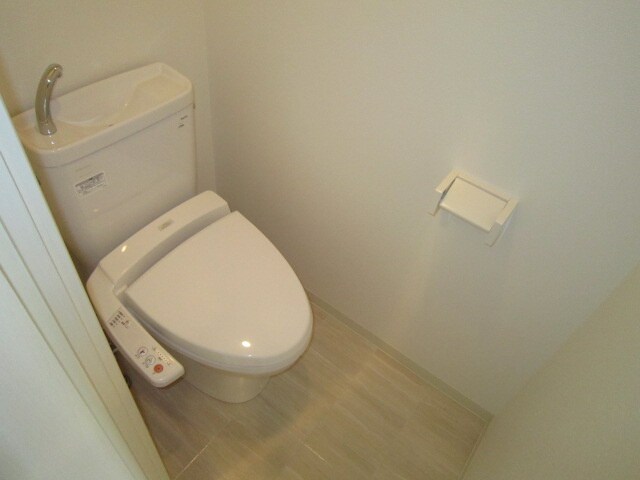 物件内観写真12　(トイレ)