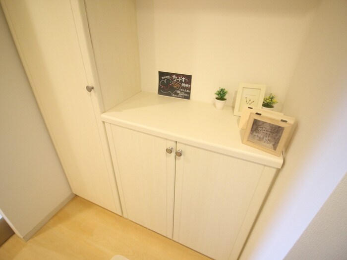 物件内観写真14　(靴箱)