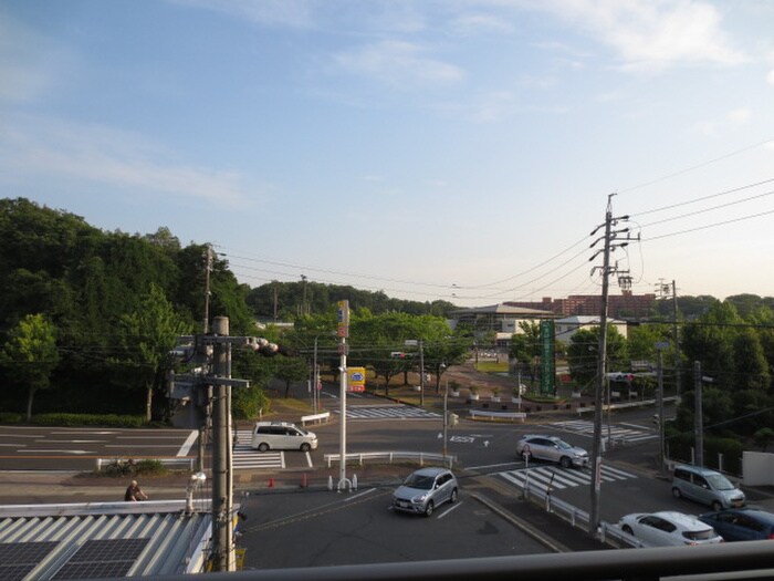 物件内観写真16　(室内からの展望)