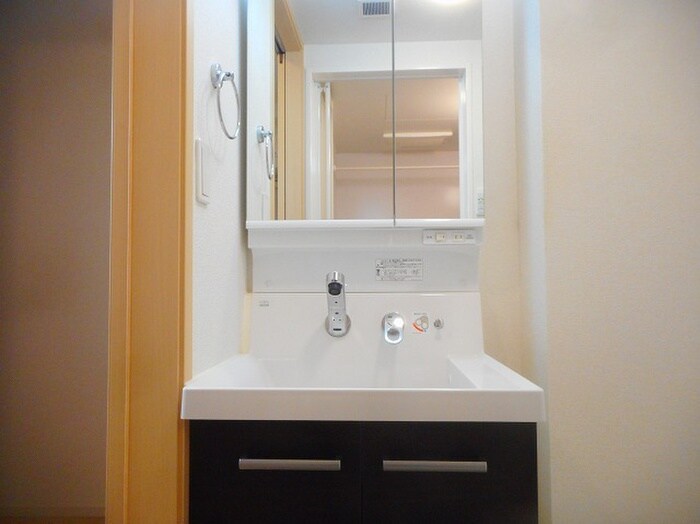 物件内観写真7　(洗面)