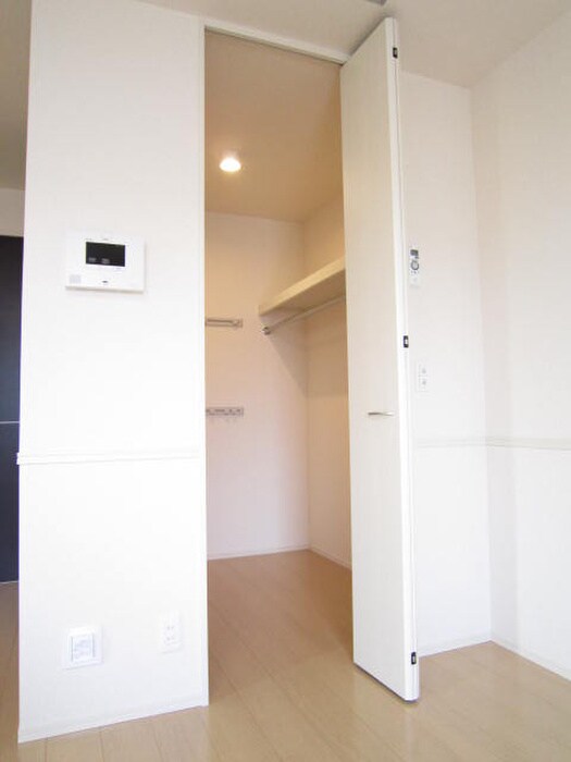 物件内観写真8　(収納)