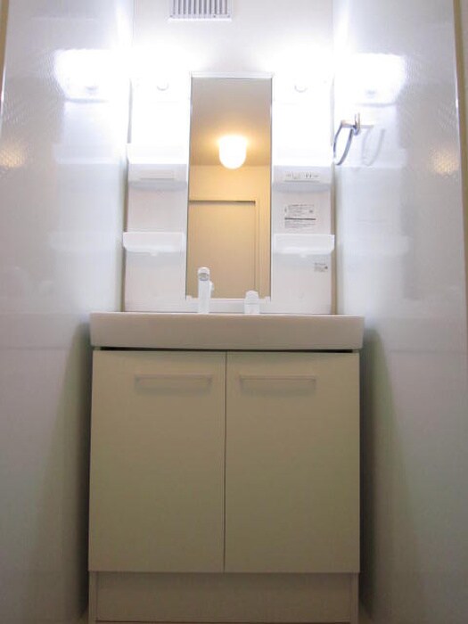 物件内観写真10　(洗面)