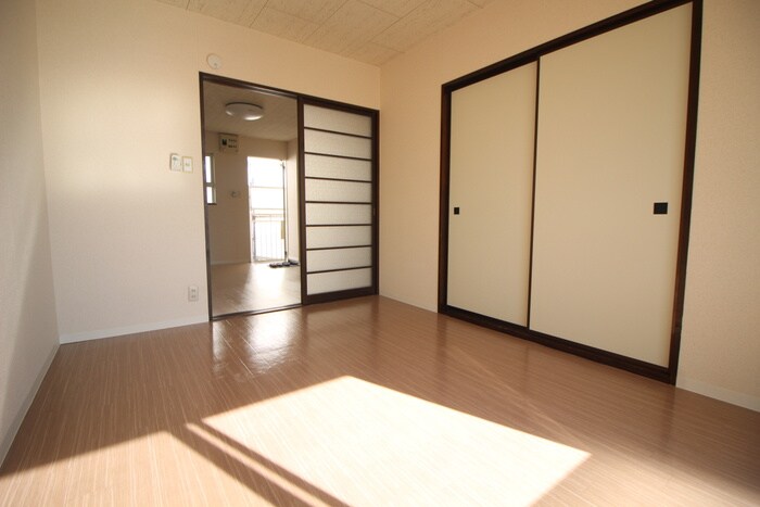 物件内観写真6　(居室)