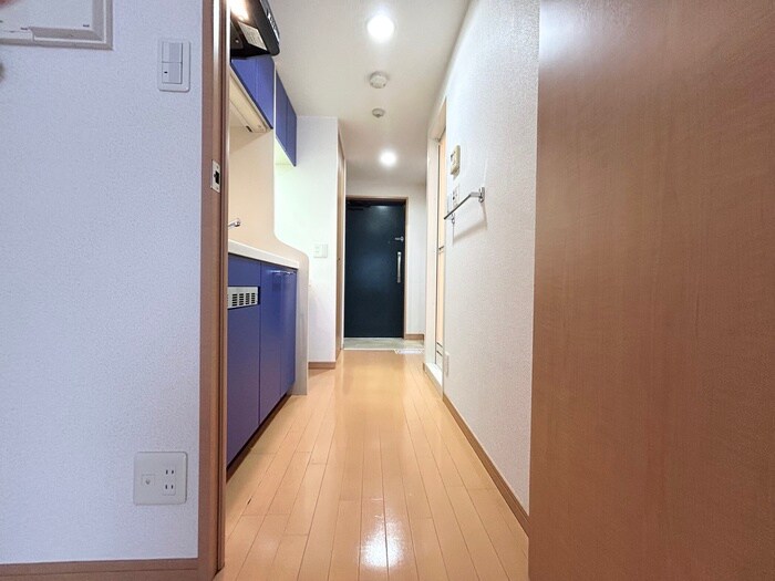 物件内観写真18　(廊下)