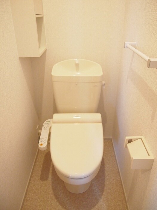 物件内観写真16　(トイレ)