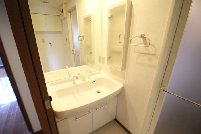 物件内観写真14　(洗面)