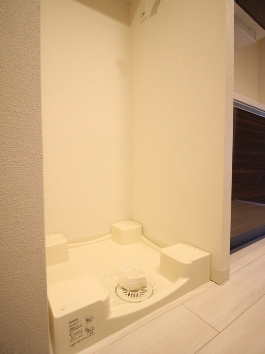 物件内観写真11　(洗濯機置場)