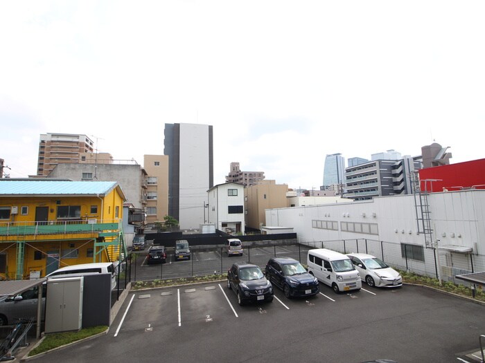 物件内観写真14　(室内からの展望)