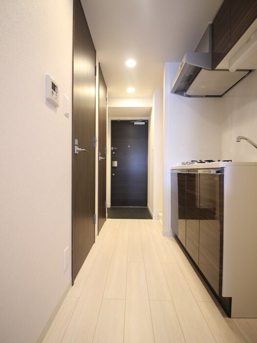 物件内観写真16　(廊下)