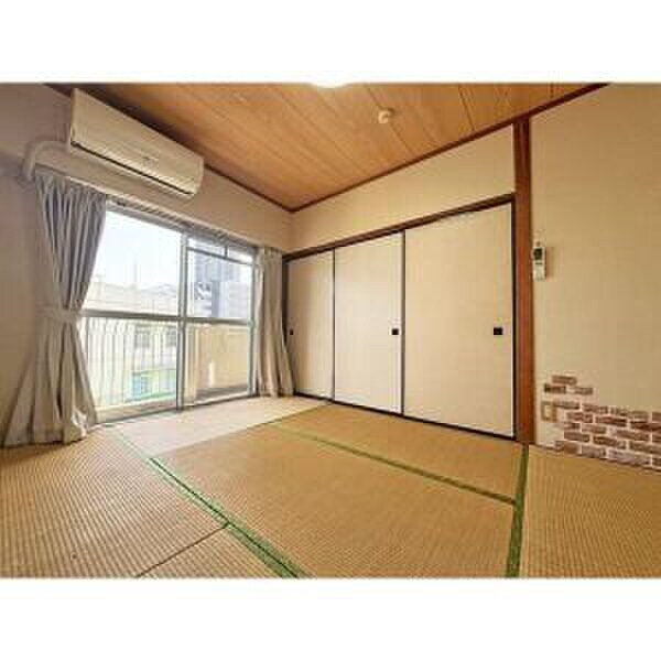 物件内観写真4　(居室)