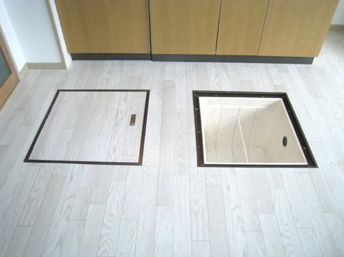 物件内観写真13　(収納)