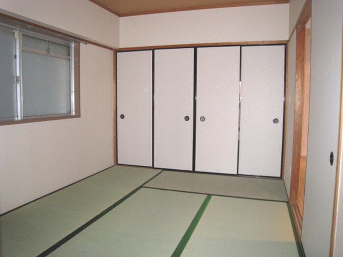 物件内観写真18　(居室)