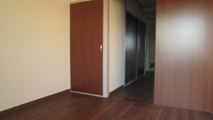 物件内観写真5　(居室)