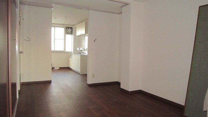 物件内観写真6　(居室)