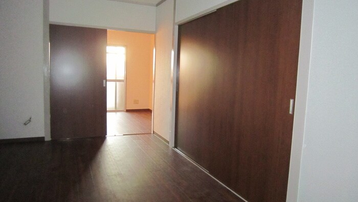 物件内観写真13　(居室)