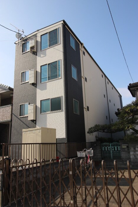 物件外観写真3　(外観写真)