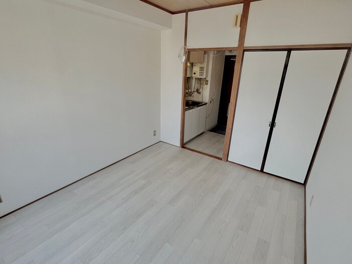 物件内観写真8　(居室)