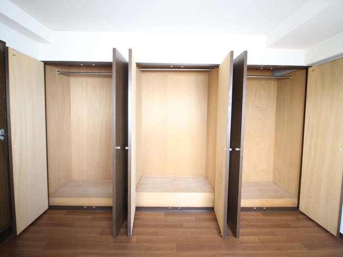 物件内観写真11　(収納)