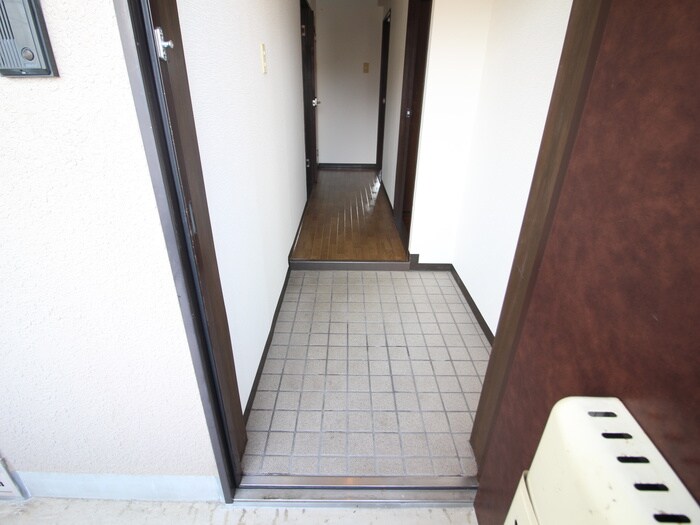 物件内観写真19　(玄関)