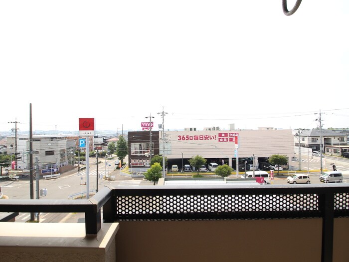 物件内観写真21　(室内からの展望)