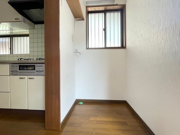 物件内観写真20　(洗濯機置場)