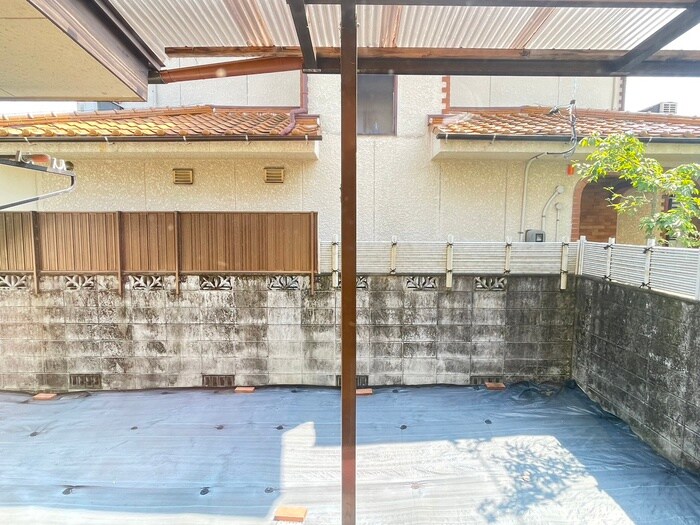 物件内観写真22　(室内からの展望)