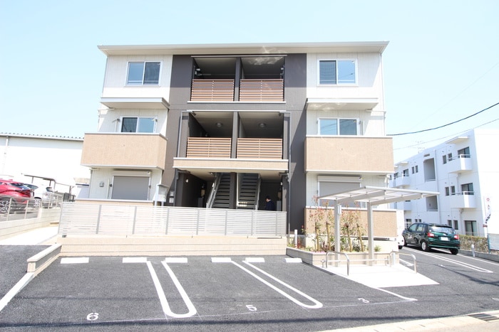 物件外観写真2　(外観写真)