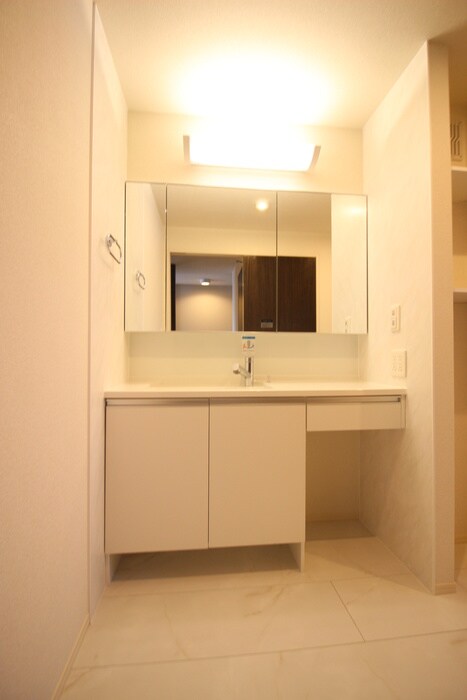 物件内観写真14　(洗面)