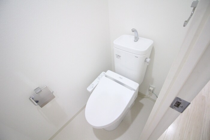 物件内観写真12　(トイレ)