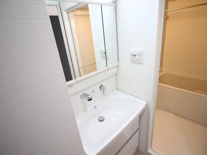 物件内観写真13　(洗面)