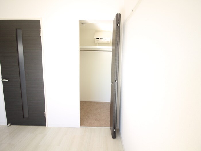 物件内観写真18　(収納)