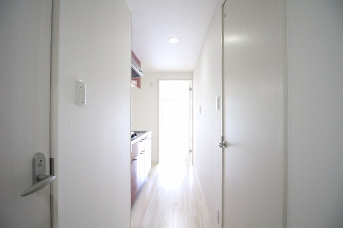 物件内観写真21　(廊下)