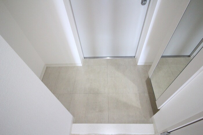 物件内観写真22　(玄関)