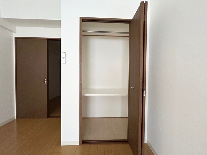 物件内観写真13　(収納)
