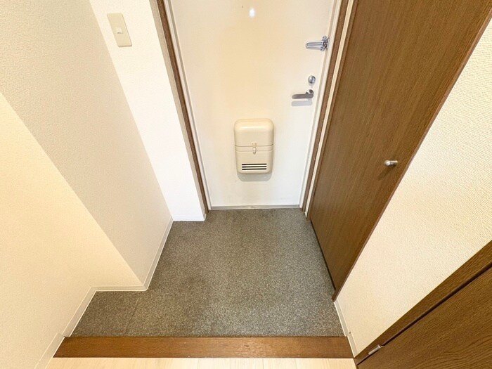 物件内観写真14　(玄関)