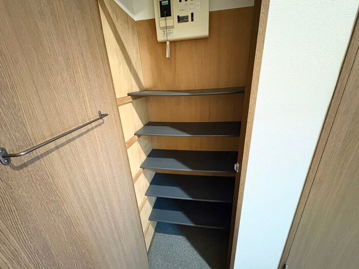 物件内観写真15　(靴箱)