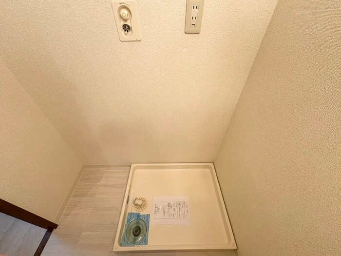 物件内観写真19　(洗濯機置場)