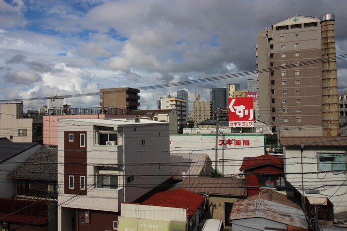 物件内観写真17　(室内からの展望)