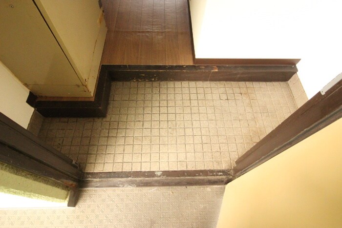 物件内観写真18　(玄関)