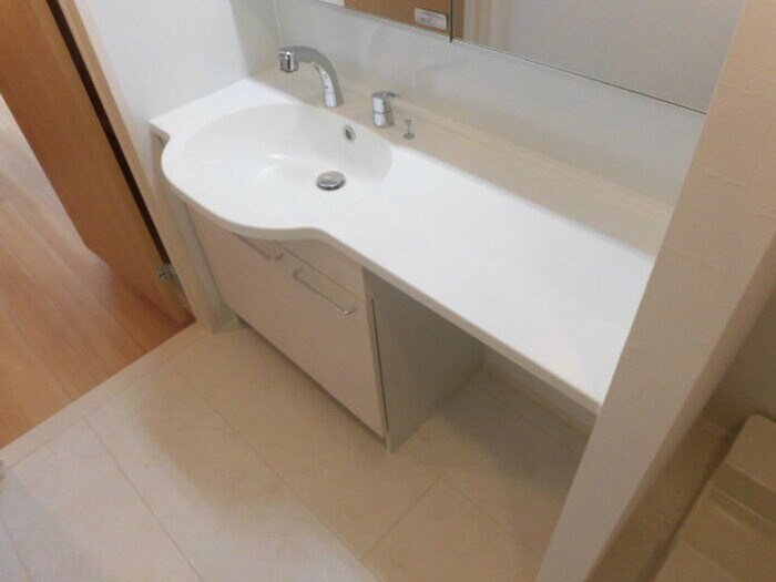 物件内観写真8　(洗面)