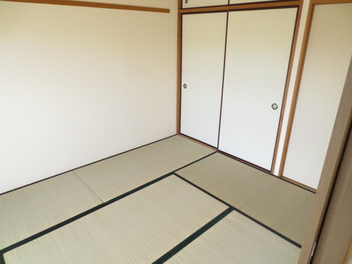 物件内観写真11　(居室)