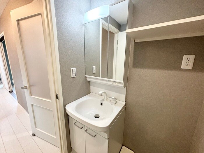 物件内観写真12　(洗面)