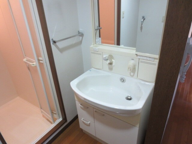 物件内観写真9　(洗面)