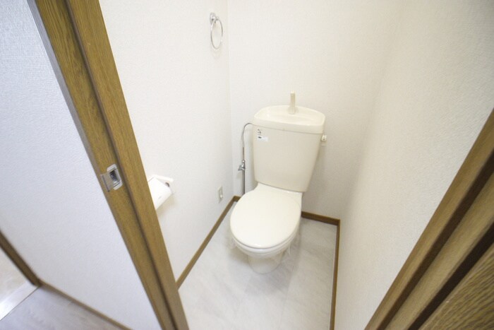 物件内観写真15　(トイレ)